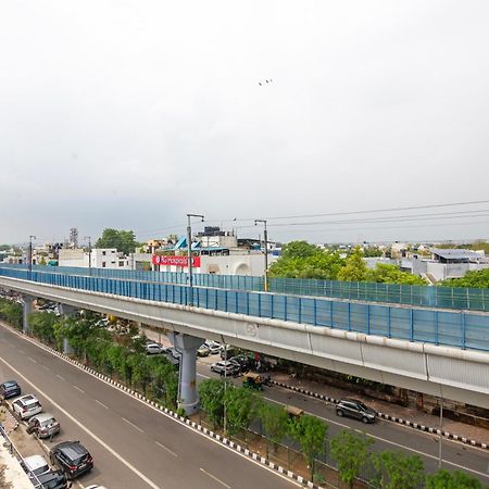 The Grand Orion - Kailash Colony New Delhi Bagian luar foto