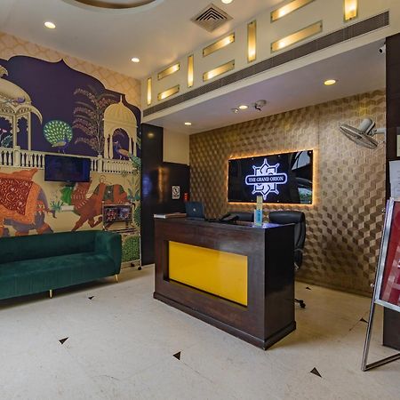 The Grand Orion - Kailash Colony New Delhi Bagian luar foto