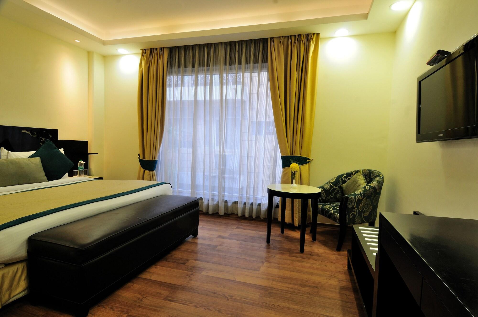 The Grand Orion - Kailash Colony New Delhi Bagian luar foto