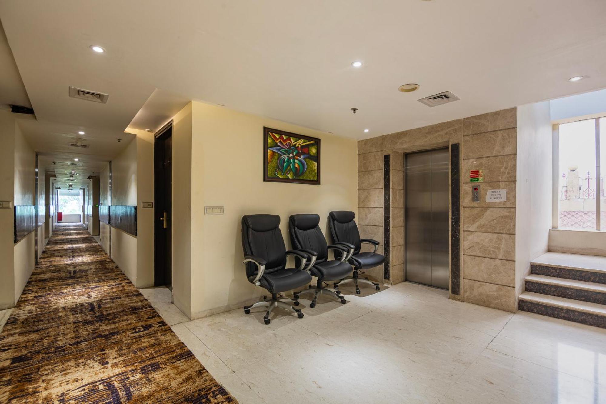The Grand Orion - Kailash Colony New Delhi Bagian luar foto