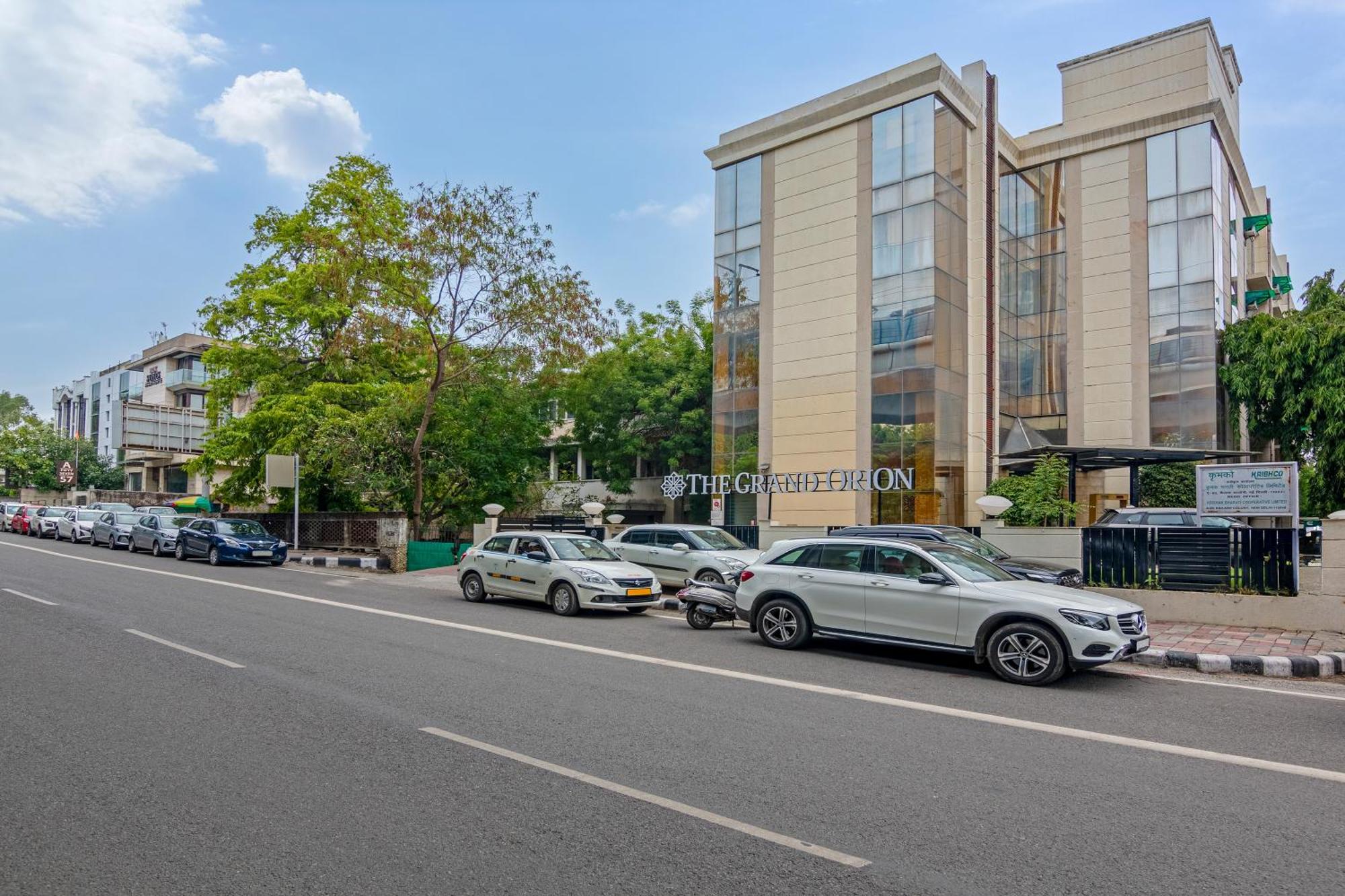The Grand Orion - Kailash Colony New Delhi Bagian luar foto