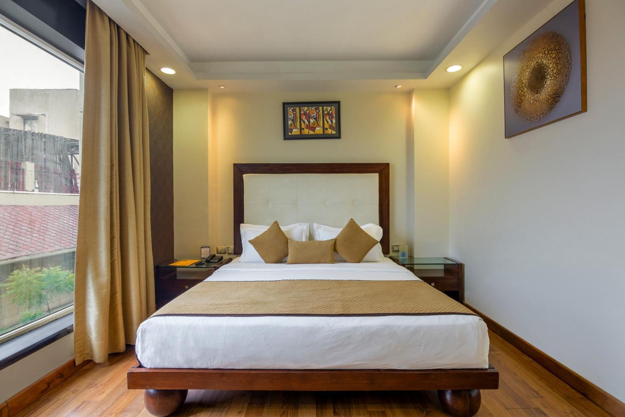 The Grand Orion - Kailash Colony New Delhi Bagian luar foto