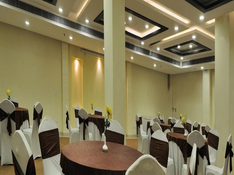 The Grand Orion - Kailash Colony New Delhi Bagian luar foto